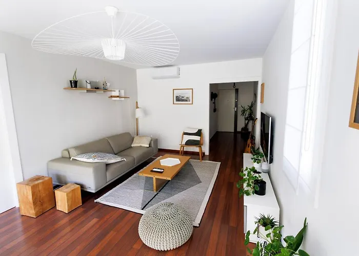 Grand Appartement T2, Lumineux, Au Calme, Au Pied Des Calanques, Proche Mer
