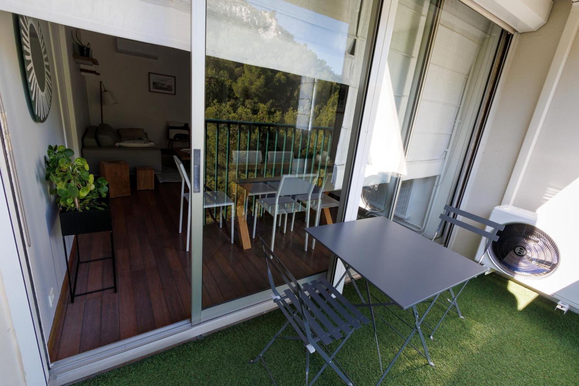 Apartment Grand T2, Lumineux, Au Calme, Au Pied Des Calanques, Proche